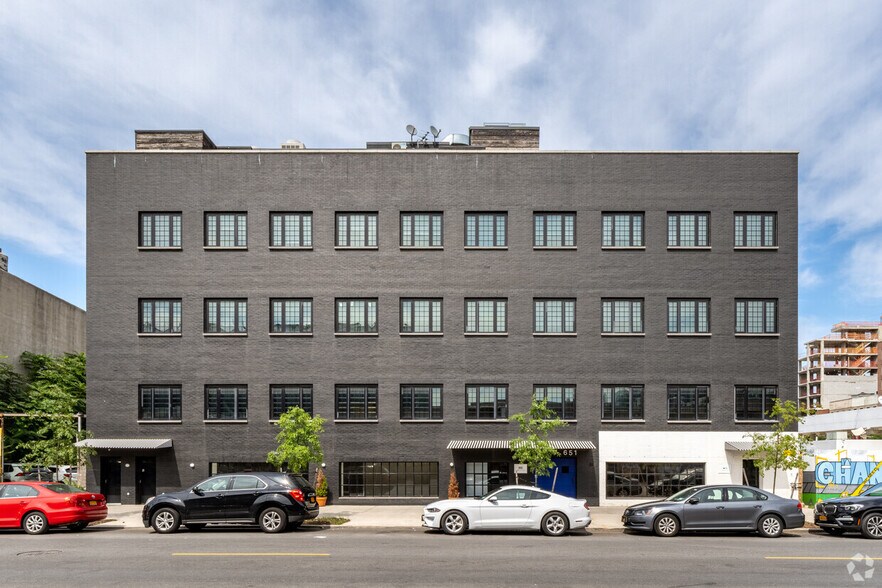 More Photos Of 651 Union St, Brooklyn Hospitality For Lease