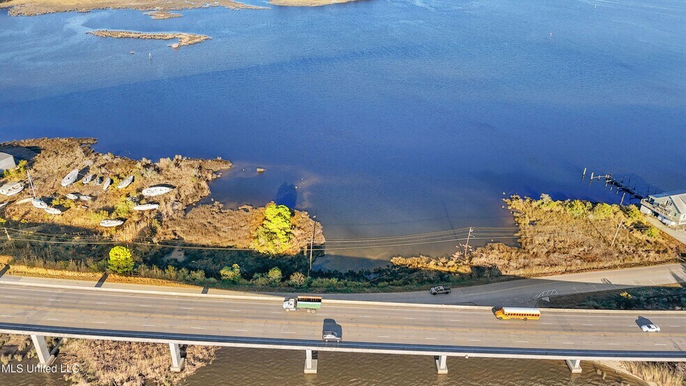 More Photos Of 5024 Main St, Moss Point Manufacturing For Sale