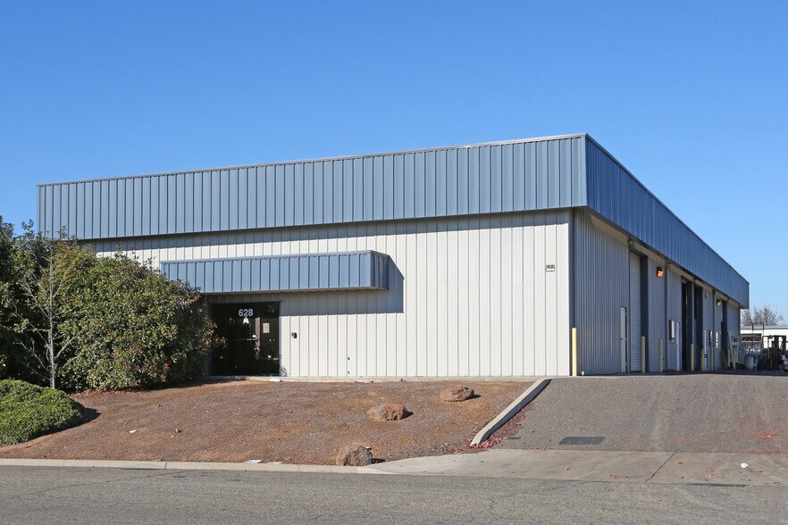 Primary Photo Of 628 Hi Tech Pky, Oakdale Warehouse For Lease