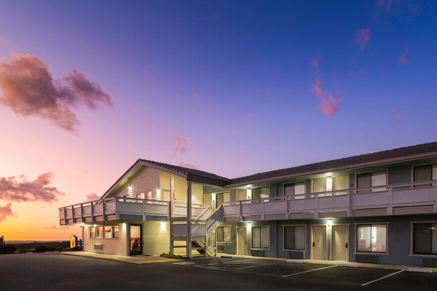 More Photos Of 888 S Main St, Fort Bragg Hotel For Sale
