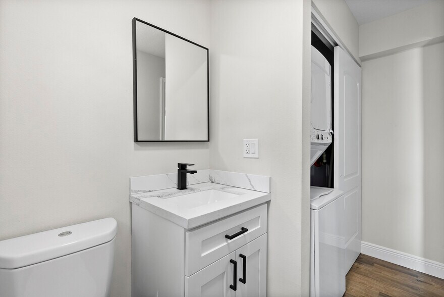 More Photos Of 2456 SW Hideaway Ln, Stuart Apartments For Sale