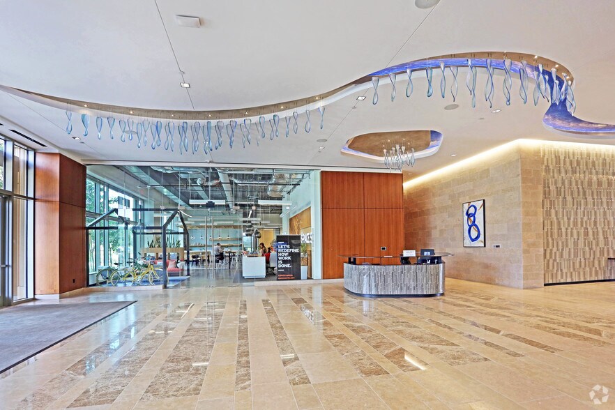 More Photos Of 550 Reserve St, Southlake Loft Creative Space For Lease