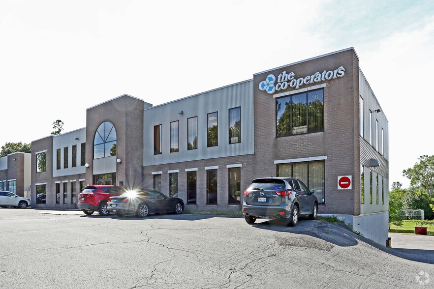 More Photos Of 444 McGill St, Hawkesbury Office For Lease