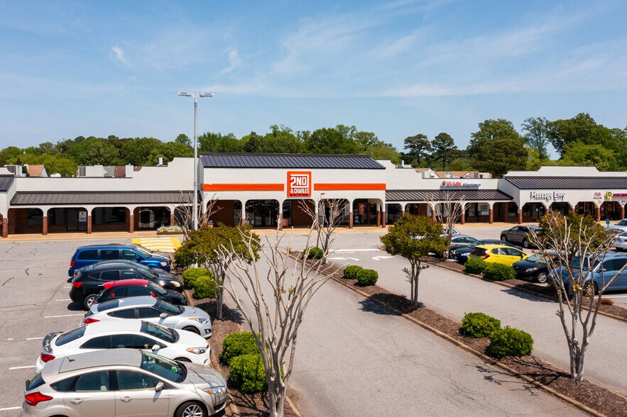 More Photos Of 3980-4040 Virginia Beach Blvd, Virginia Beach Unknown For Lease