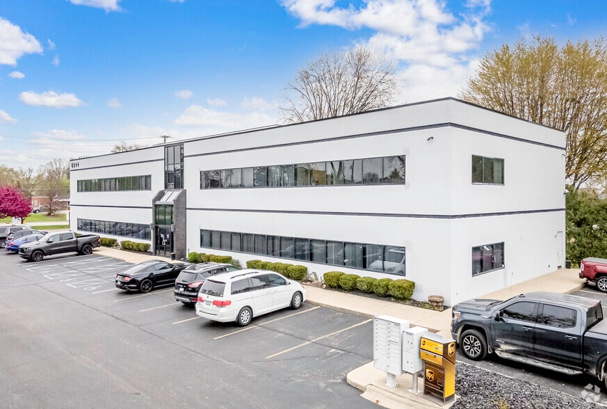 More Photos Of 8344 Hall Rd, Utica Office For Lease