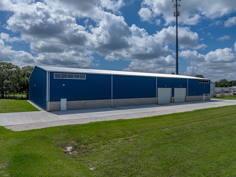 More Photos Of US Highway 542 w, Winter Haven Manufacturing For Lease