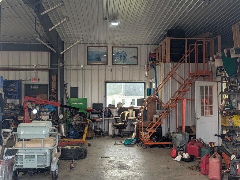 More Photos Of 926 John Stark Hwy, Newport General Retail For Sale