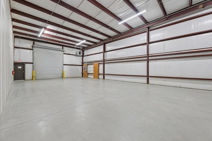 More Photos Of 4665 Church Rd, Cumming Warehouse For Sale