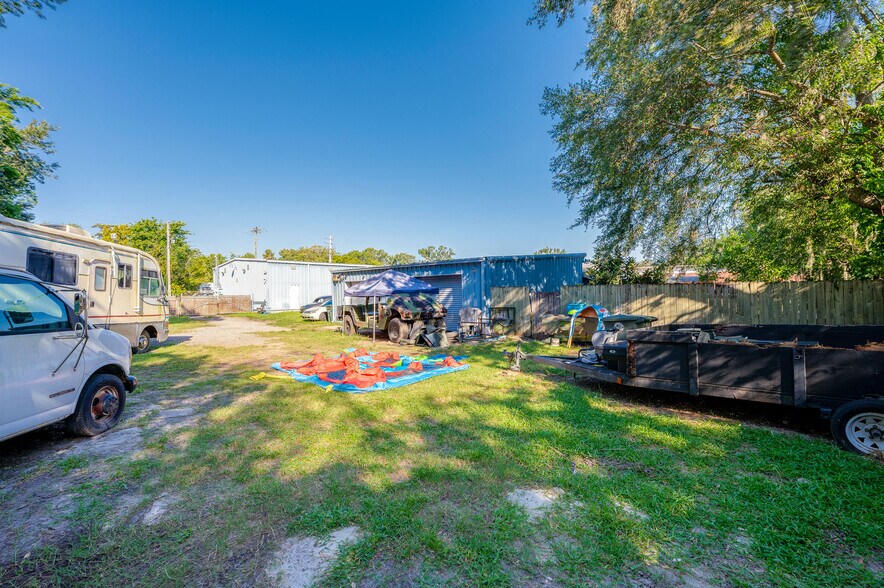 More Photos Of 865 Orange Ave, Daytona Beach Warehouse For Sale