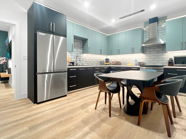 More Photos Of 2622 National Dr, Garland Warehouse For Sale