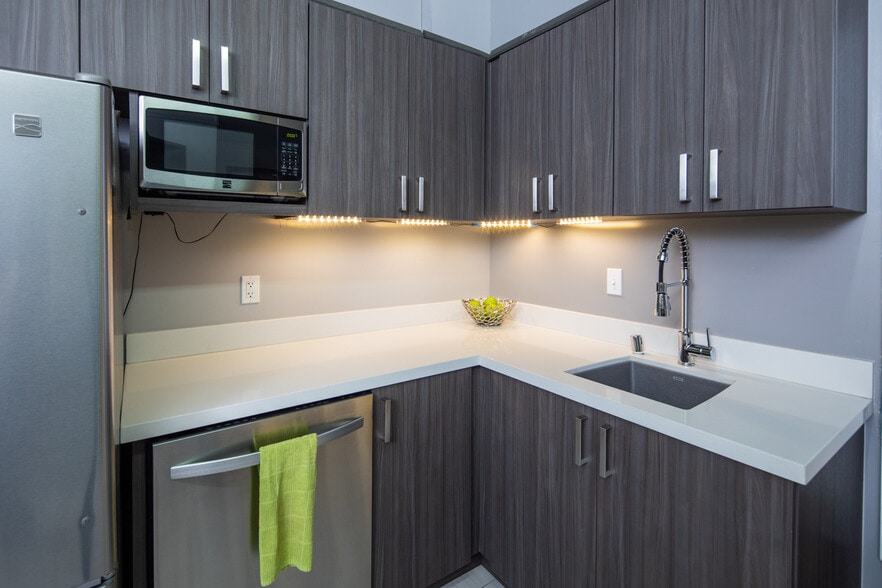 More Photos Of 871-875 G St, San Diego Apartments For Sale