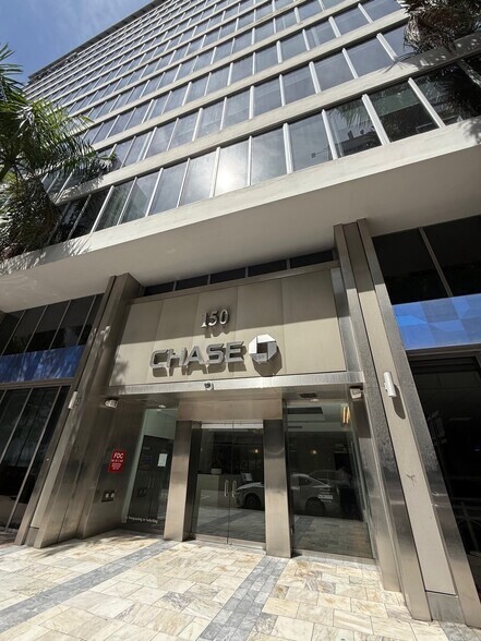 More Photos Of 150 SE 2nd Ave, Miami Office Residential For Lease
