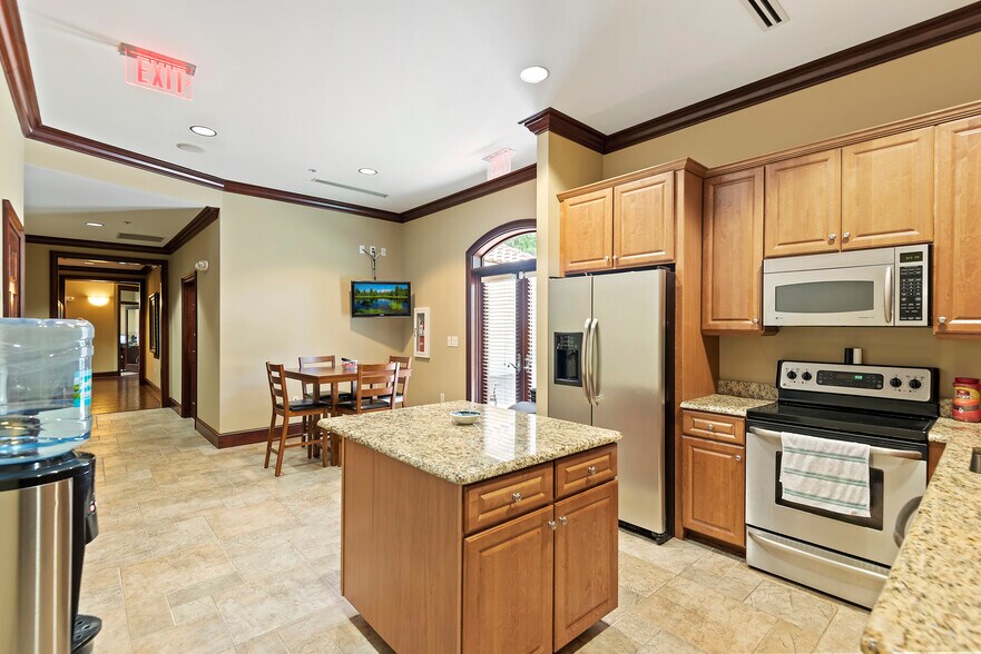 More Photos Of 1680 The Greens Way, Jacksonville Medical For Sale