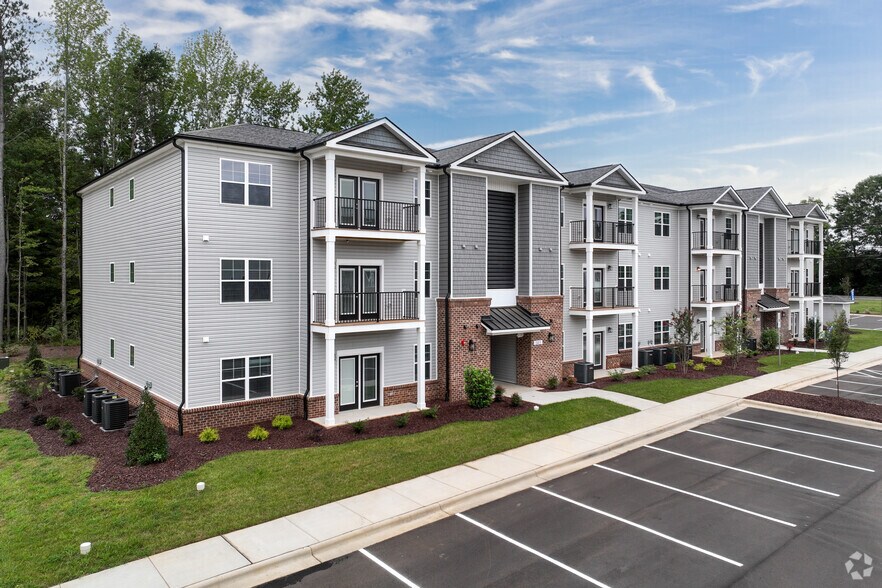 More Photos Of 143 Emerson Point Dr, Elon Apartments For Sale