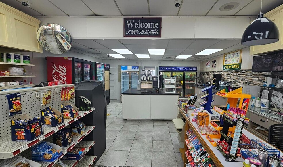 More Photos Of 320 W Front St, Florence Storefront For Sale