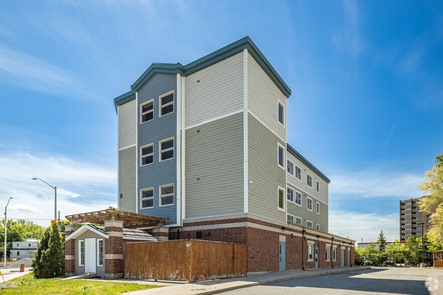 More Photos Of 1071 Richmond Rd, Ottawa Specialty For Sale