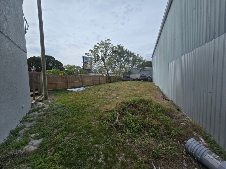 More Photos Of 638 Hewett Dr, Orlando Industrial For Sale