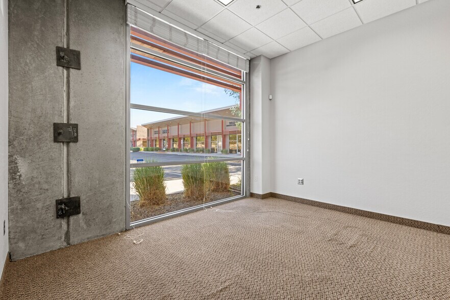 More Photos Of 5425 E Bell Rd, Scottsdale Medical For Sale