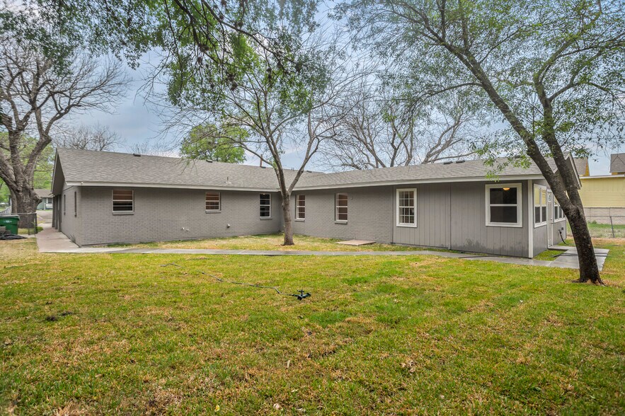 More Photos Of 601 Spring St, Round Rock Office Residential For Lease