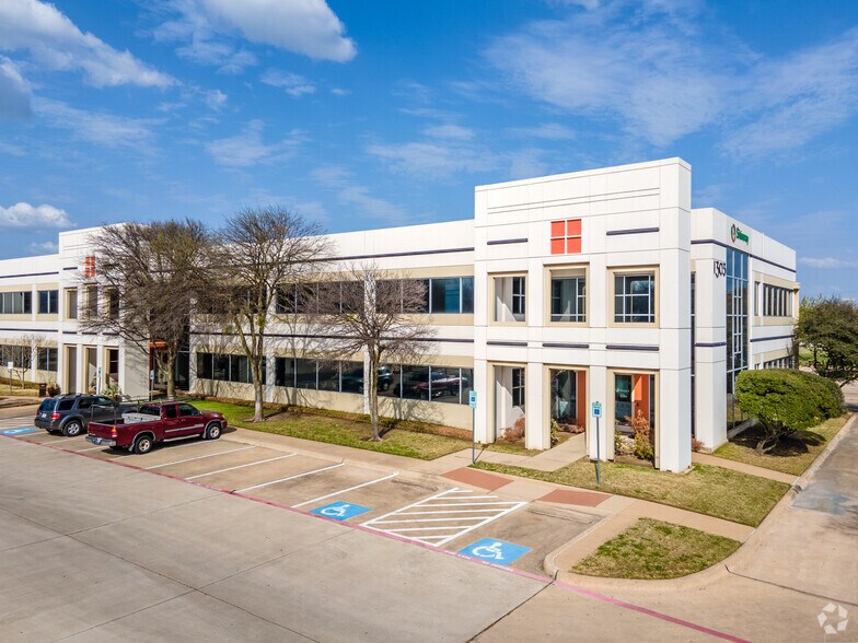 More Photos Of 1301 E Arapaho Rd, Richardson Unknown For Lease