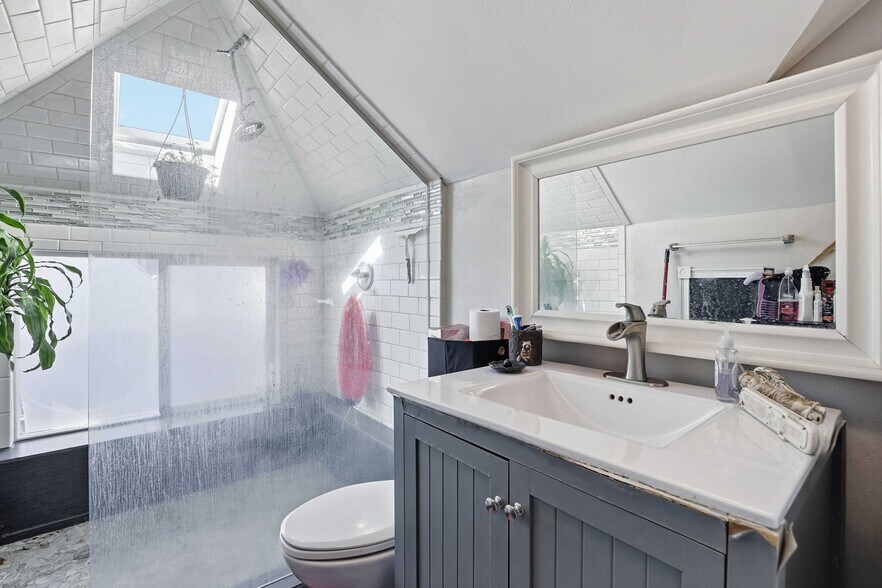 More Photos Of 1225 N Clarkson St, Denver Apartments For Sale