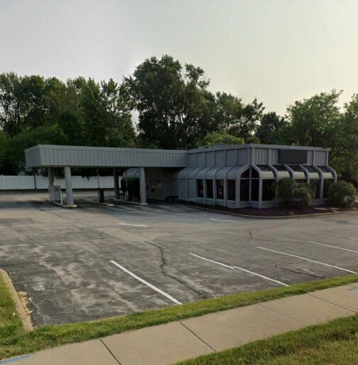 More Photos Of 15215 Manchester Rd, Ballwin Bank For Sale