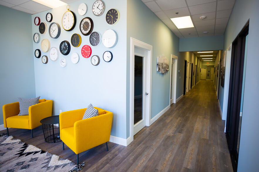 Primary Photo Of 2121 S Hiawassee Rd, Orlando Coworking Space