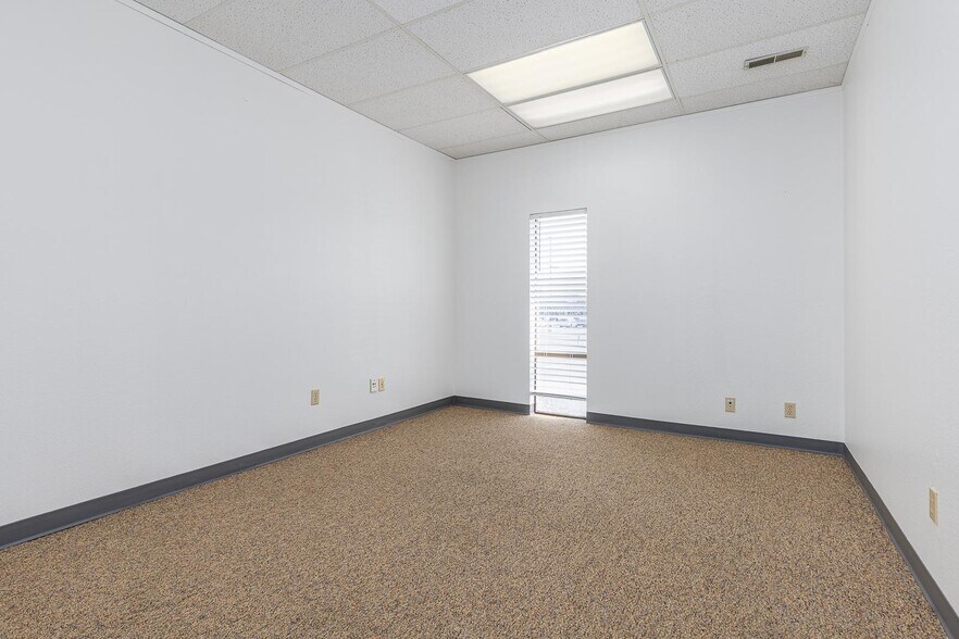 More Photos Of 320 N Johnson St, Kennewick Office For Lease
