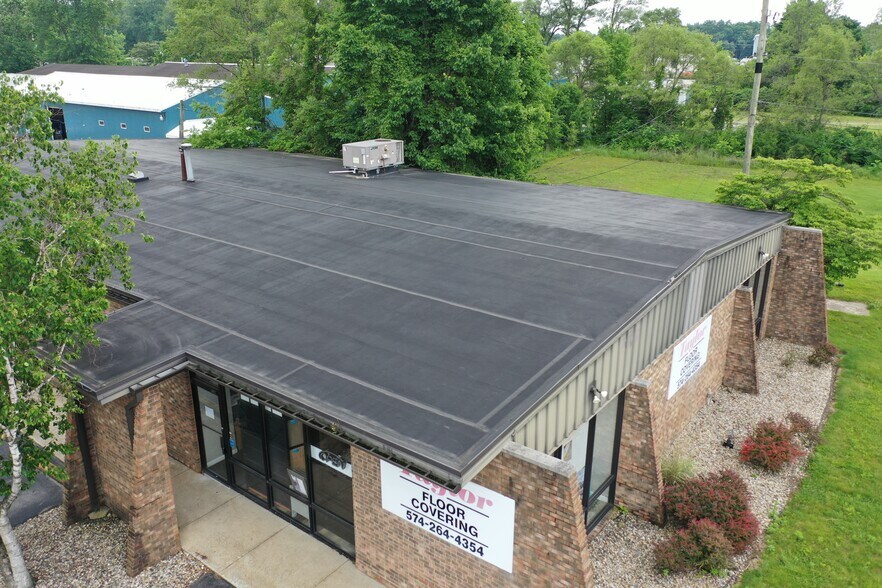 More Photos Of 53894 N County Road 9, Elkhart Warehouse For Sale