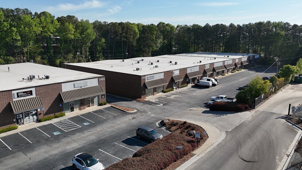 More Photos Of 3480 Oakcliff Rd, Doraville Unknown For Lease