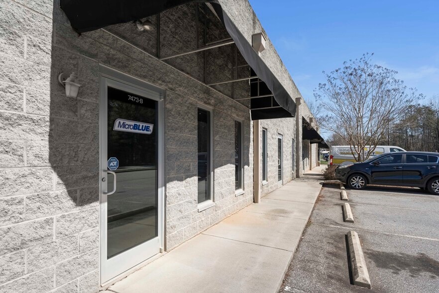 More Photos Of 7471-7473 Hagers Hollow Dr, Denver Warehouse For Lease