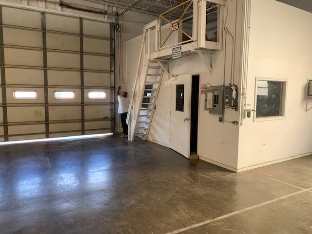 More Photos Of 7601 E 88th Pl, Indianapolis Manufacturing For Lease