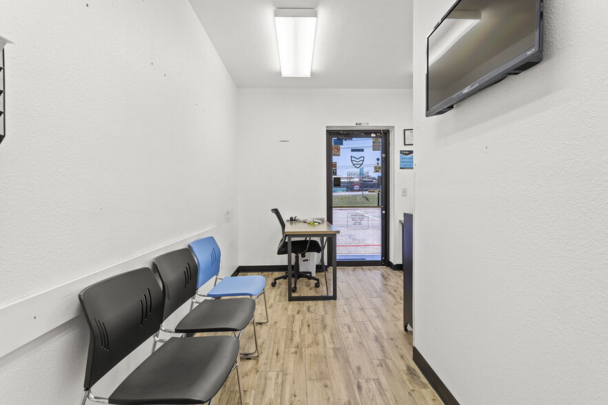 More Photos Of 2316 Pecan St W, Pflugerville Carwash For Sale