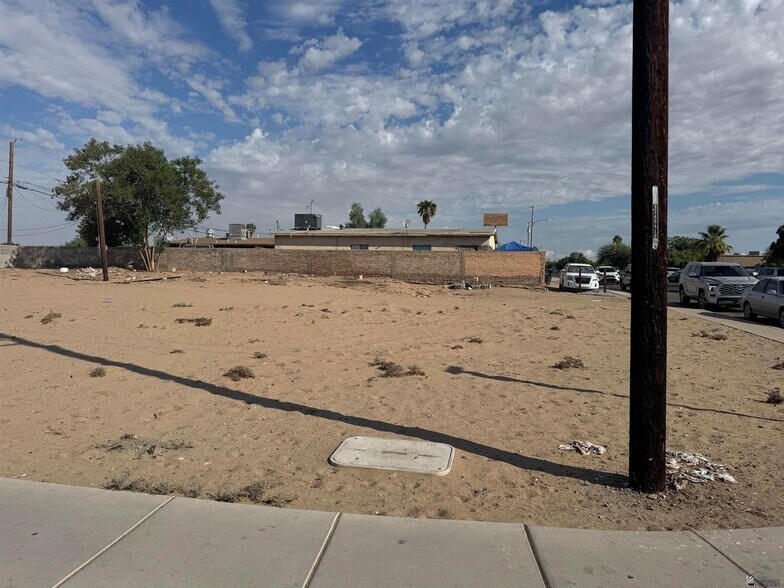 More Photos Of 606 N 4th Ave, San Luis Land For Sale