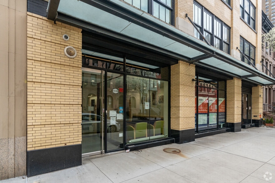 More Photos Of 438 W 51st St, New York Medical For Lease