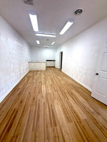 More Photos Of 3073-3097 Brickhouse Ct, Virginia Beach Office For Lease