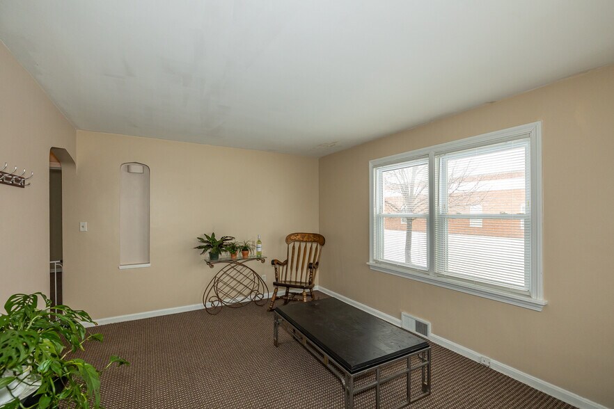 More Photos Of 5275 Broadview Rd, Parma Medical For Sale