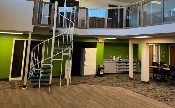 More Photos Of 620 Mendelssohn Ave N, Golden Valley Office For Sale