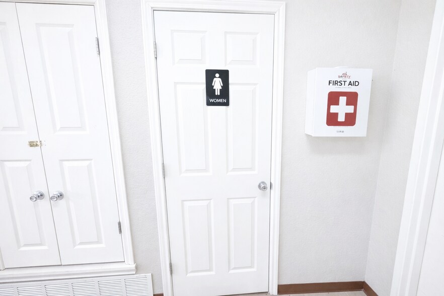 More Photos Of 10400 W County Road 72, Midland Warehouse For Lease