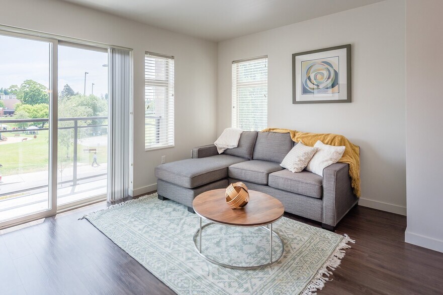 More Photos Of 324 Central Way, Kirkland Apartments For Lease