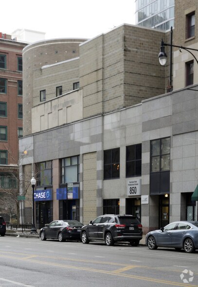 More Photos Of 850 S Wabash Ave, Chicago Office For Lease