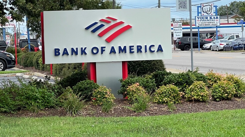 More Photos Of 894 E Little Creek Rd, Norfolk Auto Repair For Sale