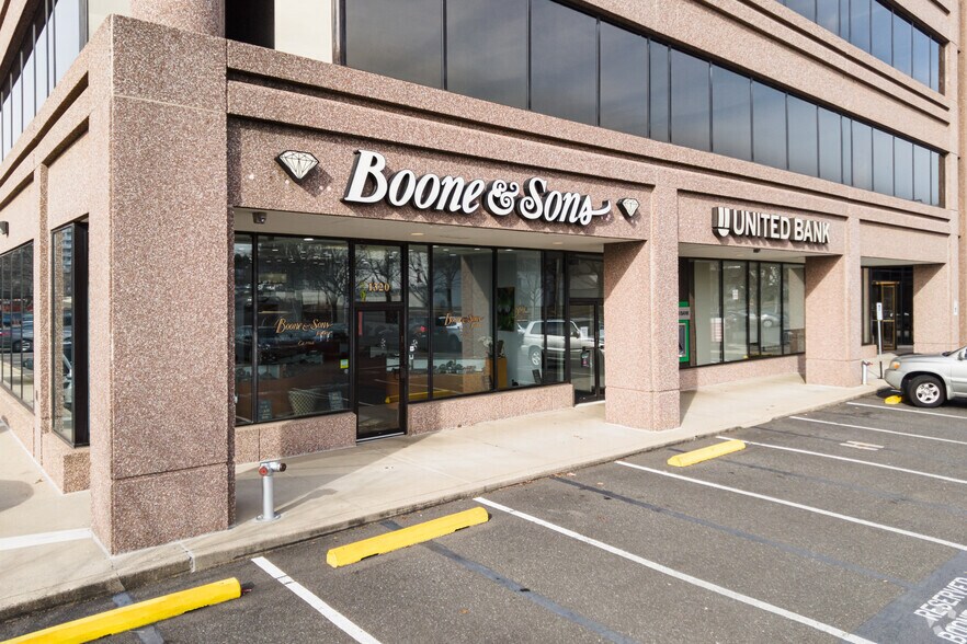 More Photos Of 1320 Old Chain Bridge Rd, McLean Office For Lease