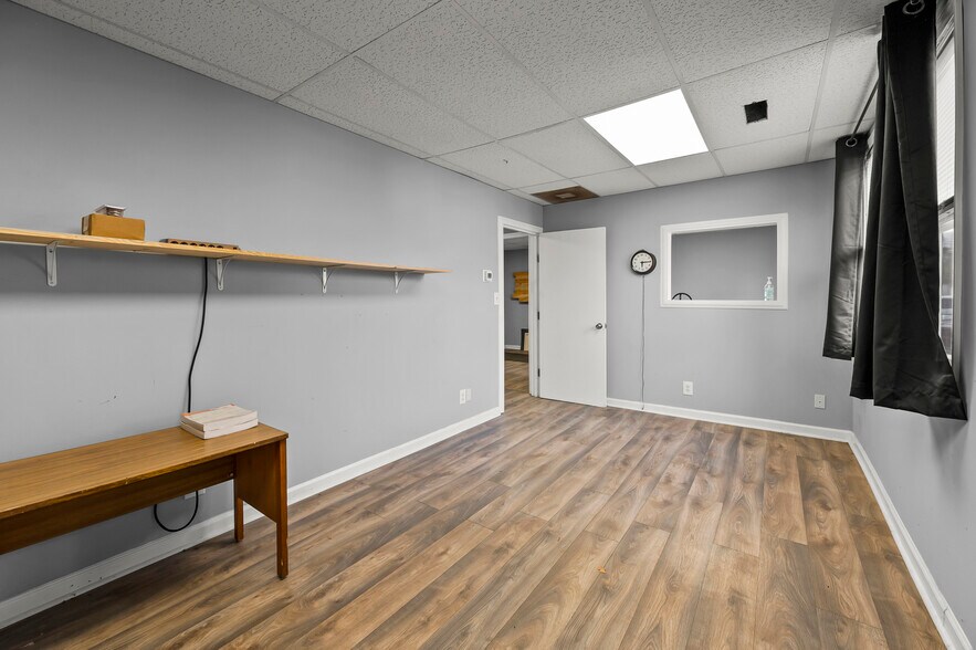 More Photos Of 1120 N Main St, Randleman Warehouse For Sale