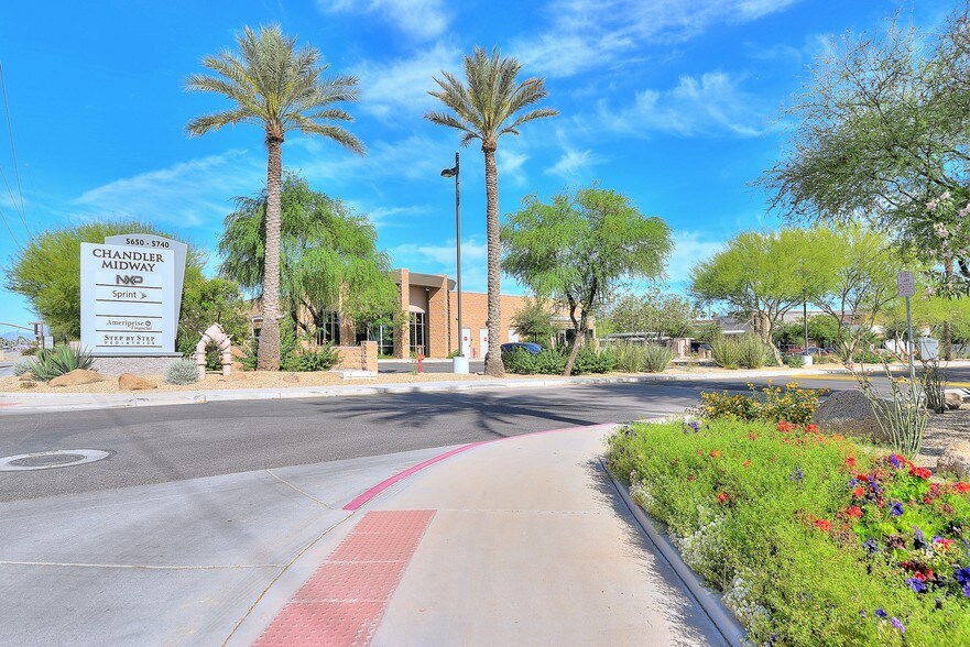 More Photos Of 5700 W Chandler Blvd, Chandler Coworking Space