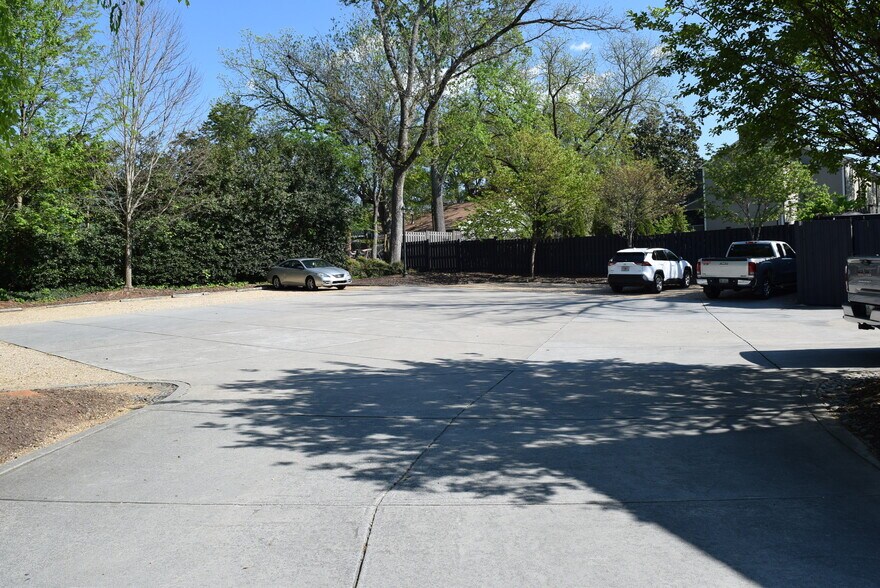 More Photos Of 1105 Canton St, Roswell Restaurant For Sale