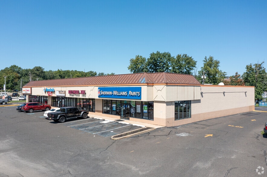 More Photos Of 909-917 Church Rd, Cherry Hill Unknown For Lease