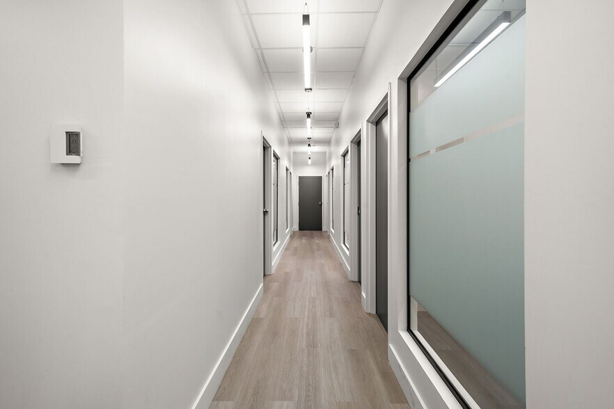 More Photos Of 4845 Rue Jean-Talon O, Montréal Storefront For Lease