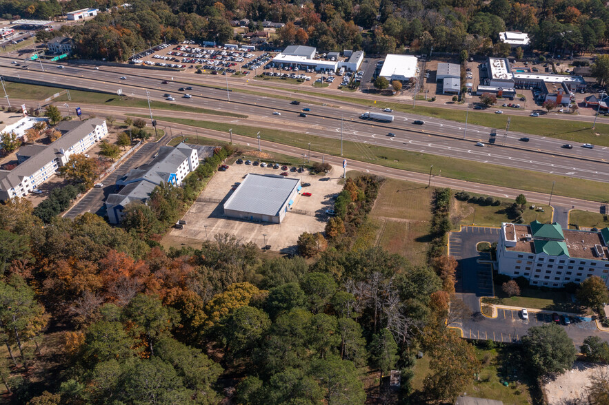 More Photos Of 5719 I-55 S Frontage Rd, Jackson Auto Dealership For Sale