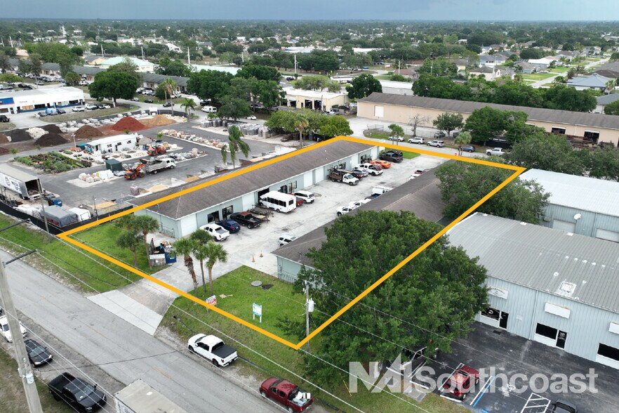 More Photos Of 1726-1738 SW Biltmore St, Port Saint Lucie Light Manufacturing For Lease